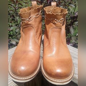 Vera Gomma Genuine Leather Scaloped Edge Women's Booties Made In Italy Size 36